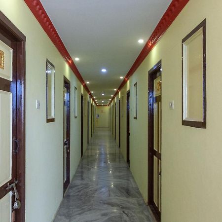Oyo Flagship 24898 Senthur Murugan Residency Tambaram Extérieur photo