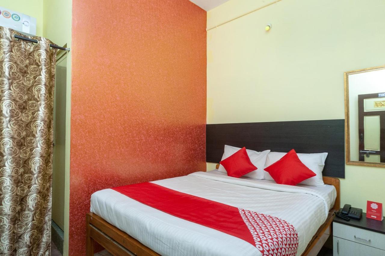 Oyo Flagship 24898 Senthur Murugan Residency Tambaram Extérieur photo